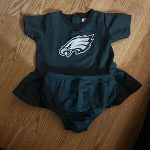 Infant 3m Philadelphia eagles dress and bloomer